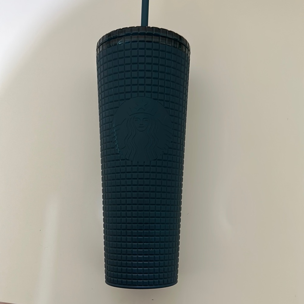 NWOT DARK BLUE VENTI STARBUCKS CUP